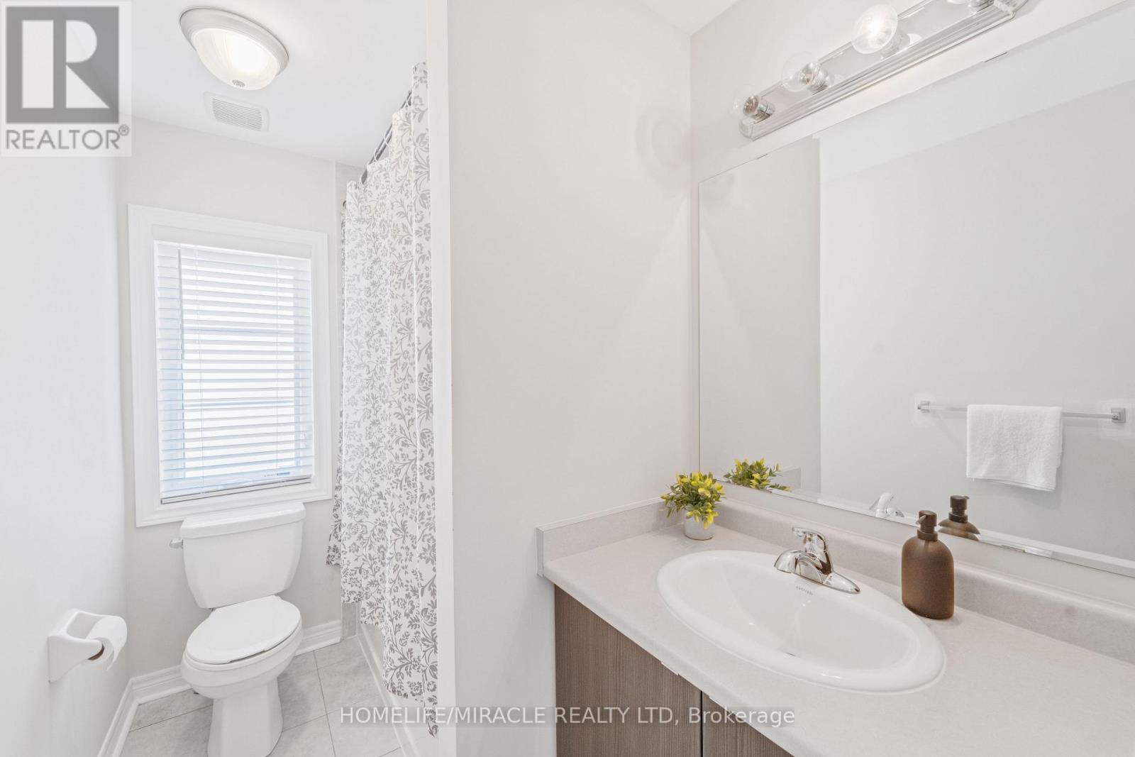 11 FINEGAN CIRCLE - Image 23