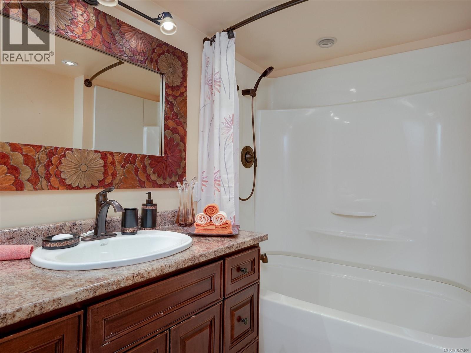 860 Falaise Cres - 20