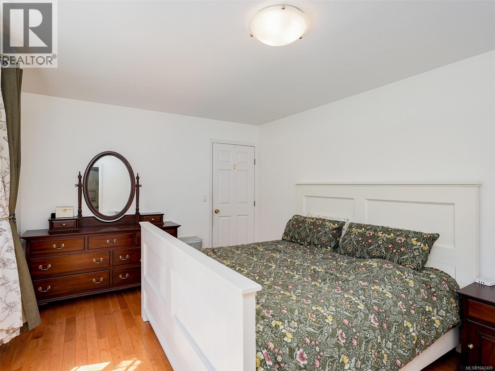860 Falaise Cres - 9