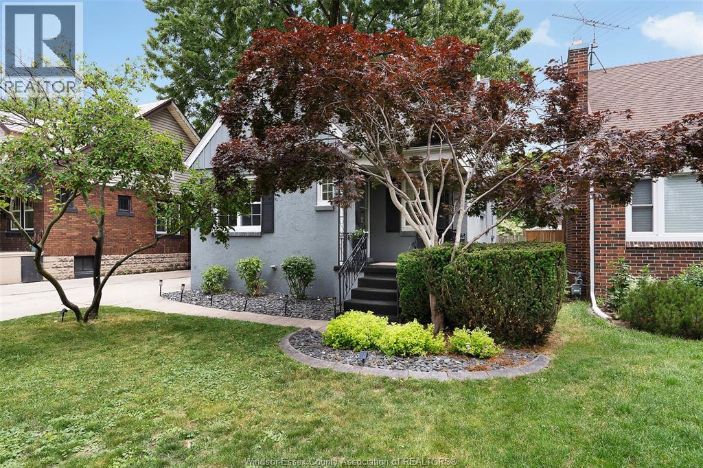 2326 GLADSTONE AVENUE - 2