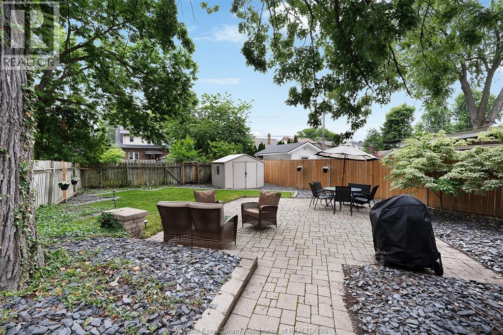 2326 GLADSTONE AVENUE - 31
