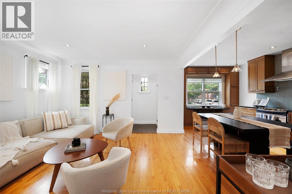 2326 GLADSTONE AVENUE - 5