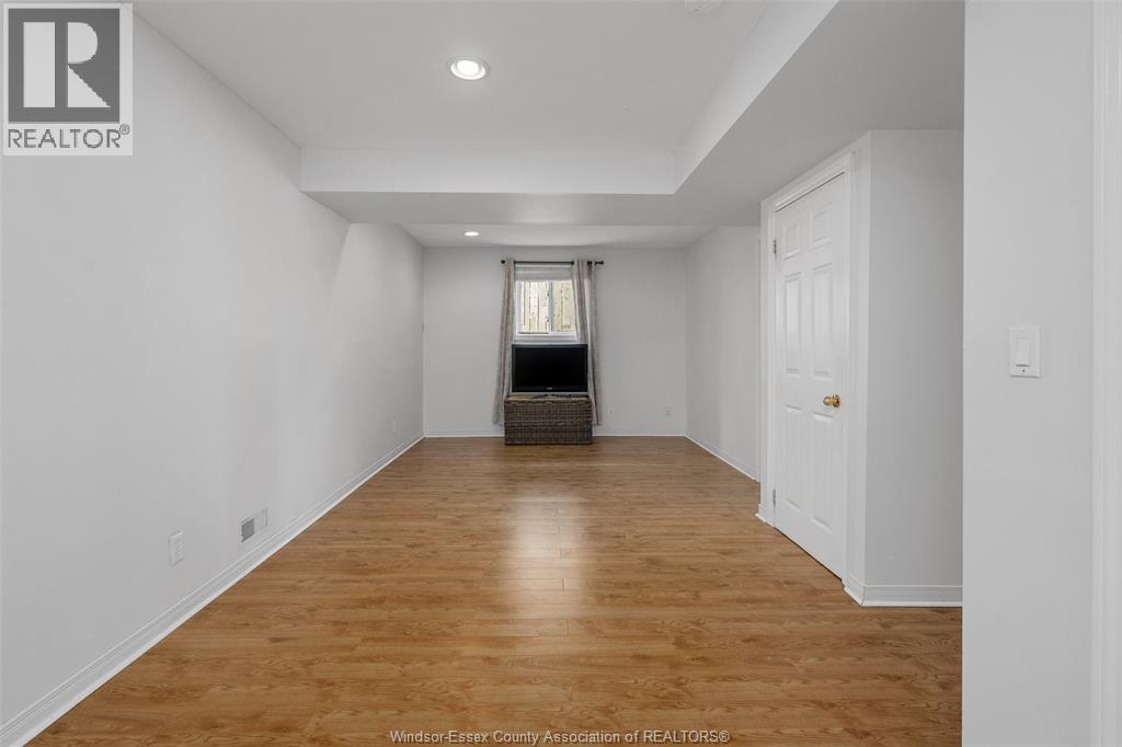 2225 LONGFELLOW AVENUE - 14
