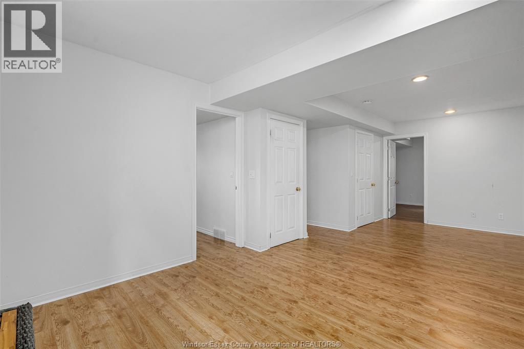 2225 LONGFELLOW AVENUE - 15