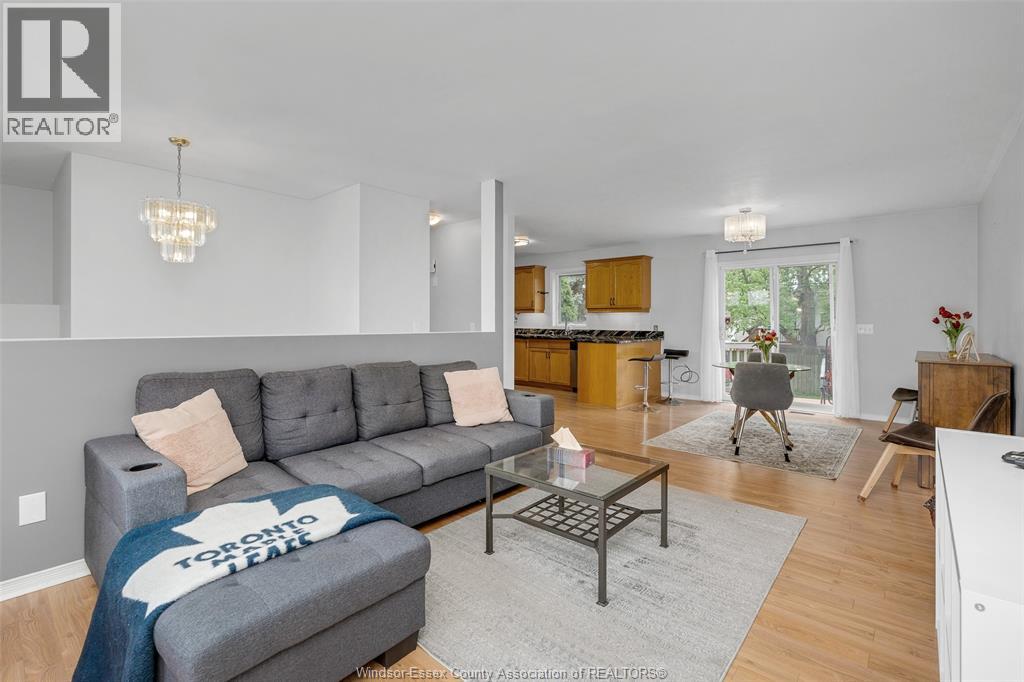 2225 LONGFELLOW AVENUE - Image 3