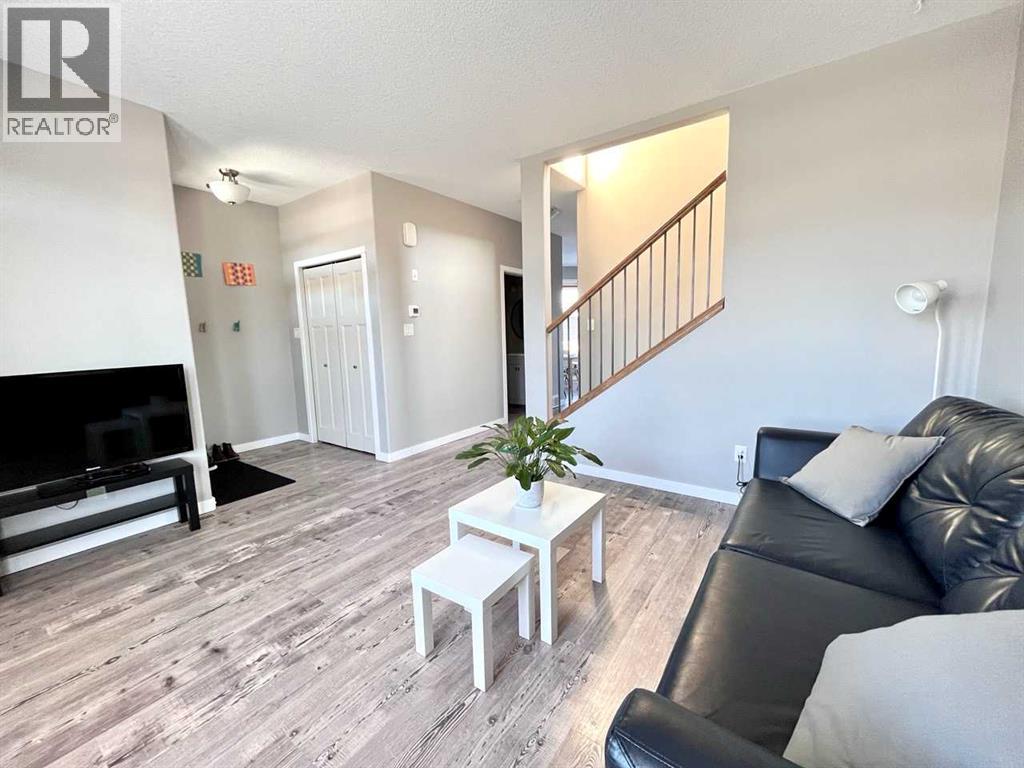 146 Silkstone Road W - 6