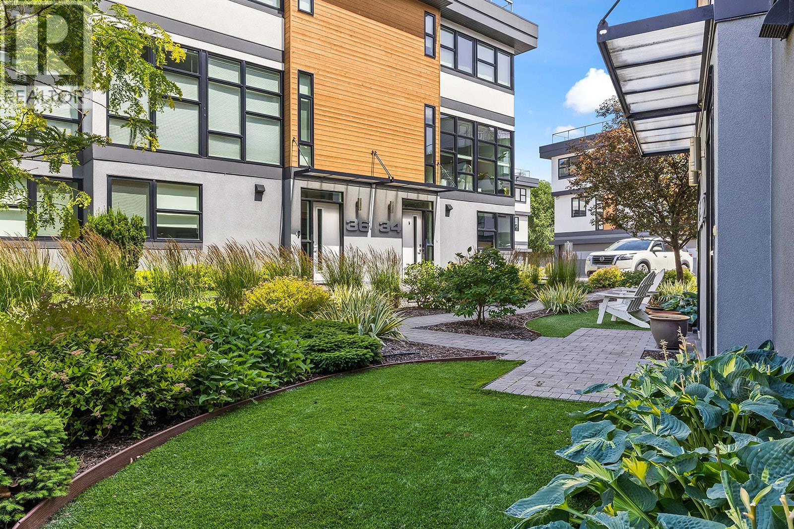 #20 1515 Highland Drive N - 43