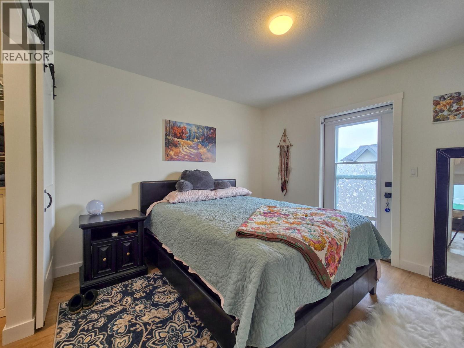 #39 2096 Pine Tree Lane - 27