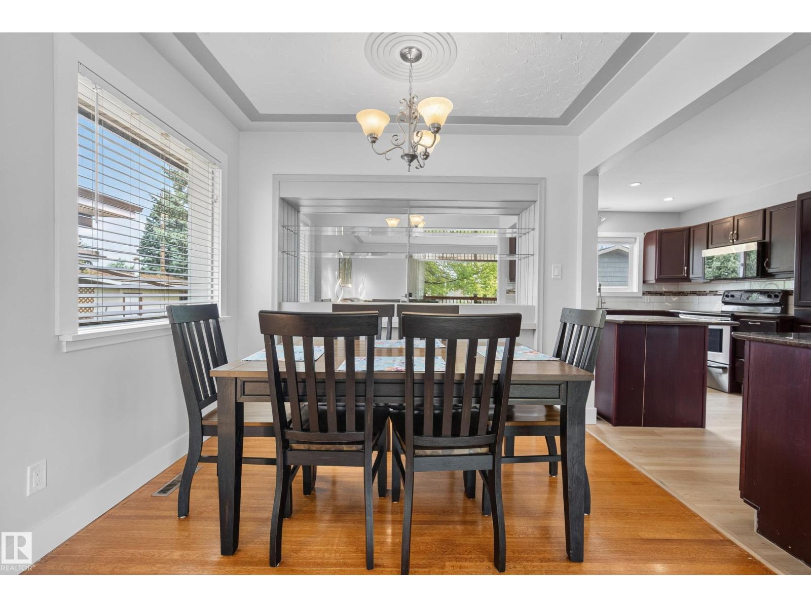 6216 93 AV NW - 11