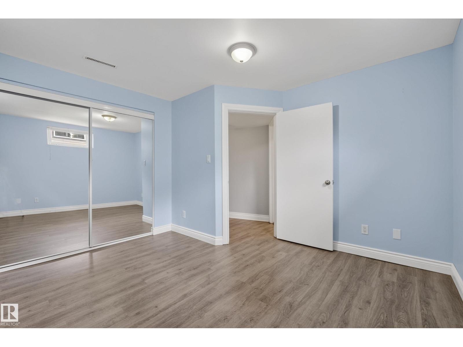6216 93 AV NW - 34