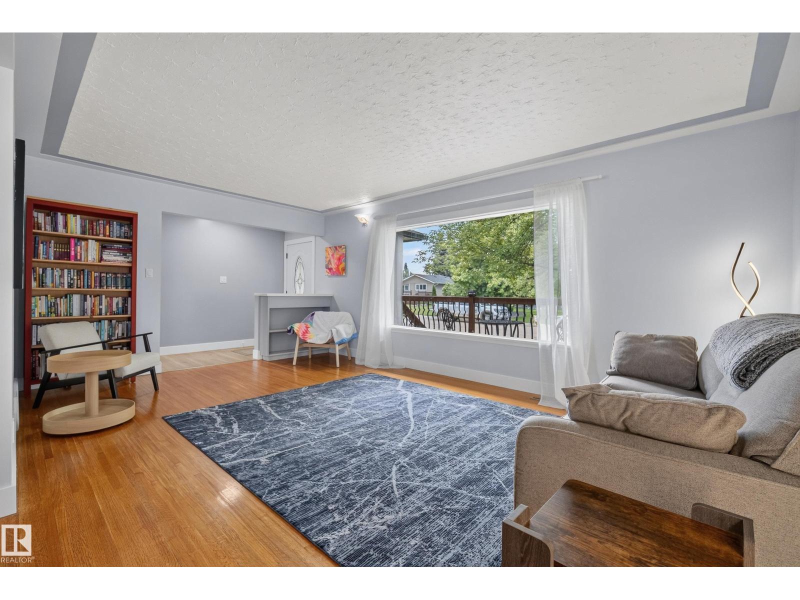 6216 93 AV NW - 9