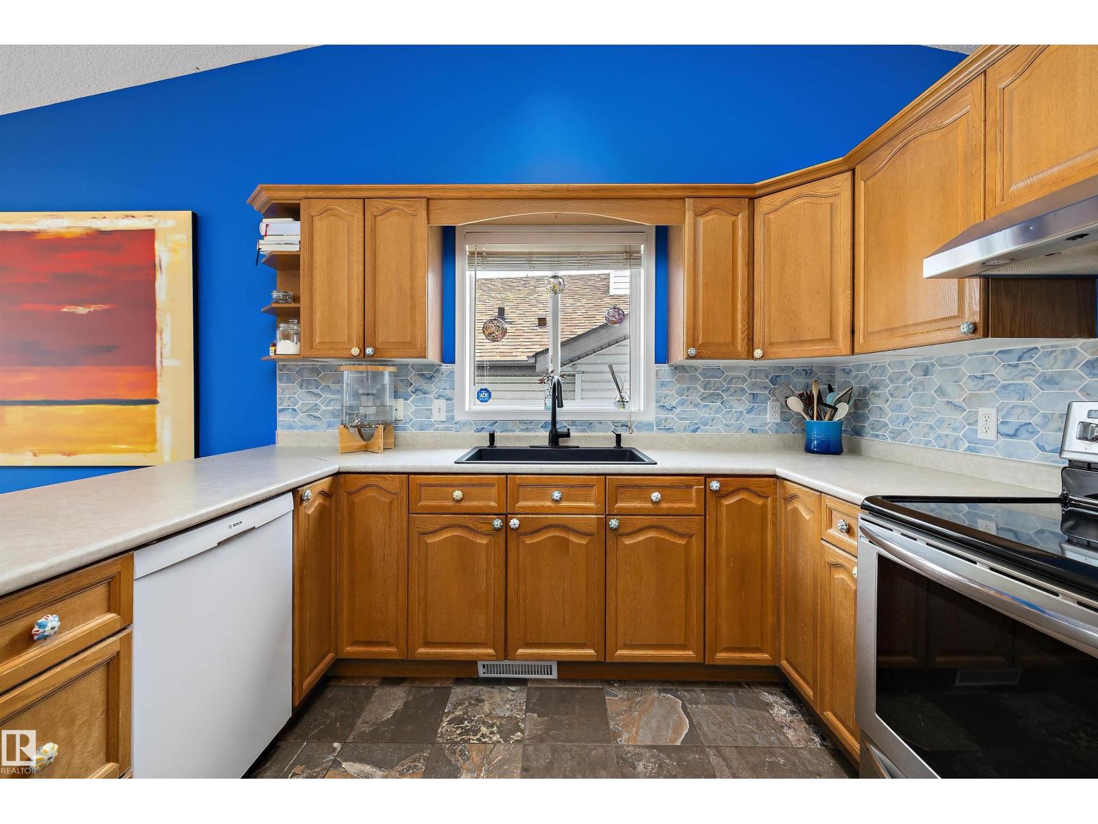 3624 130 AV NW - 10