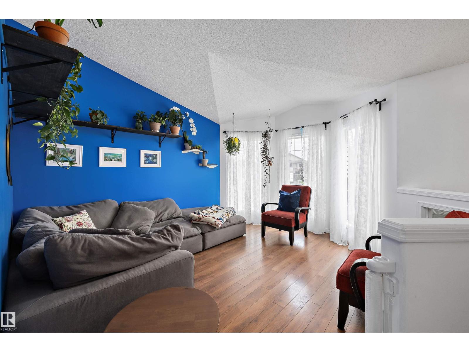 3624 130 AV NW - 5