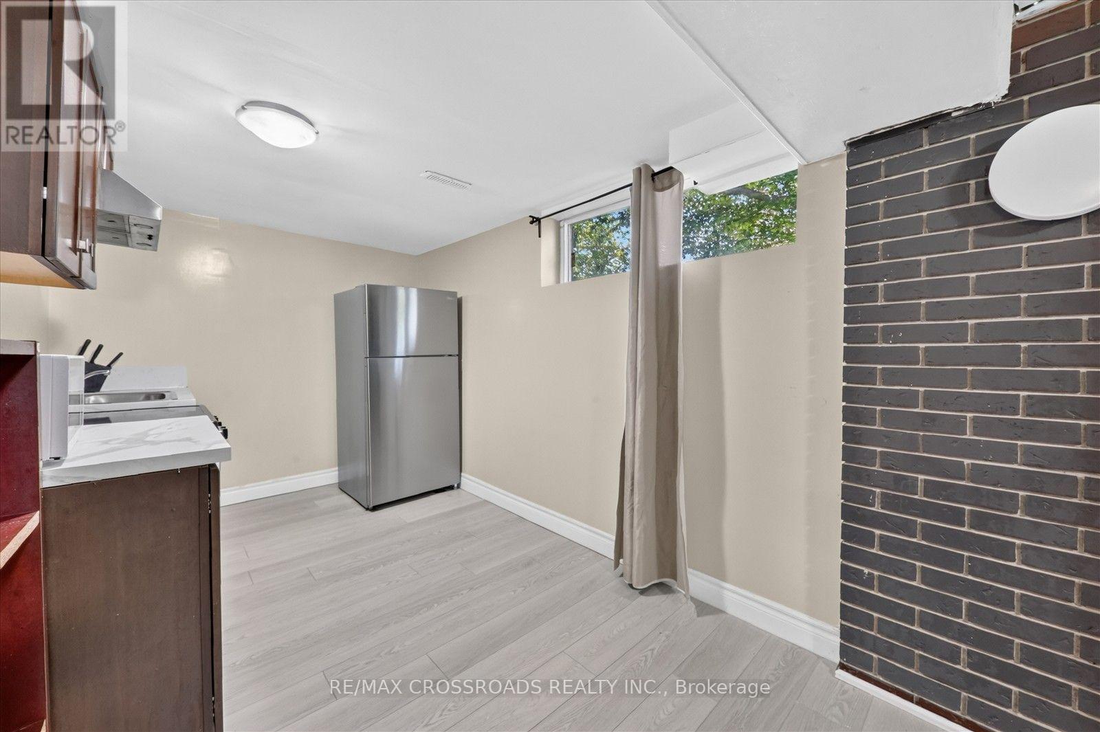 10 GILLBANK CRESCENT S - Image 35