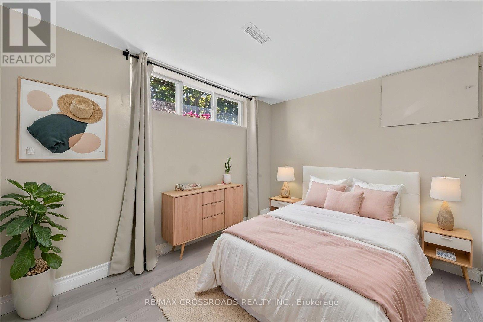 10 GILLBANK CRESCENT S - Image 37