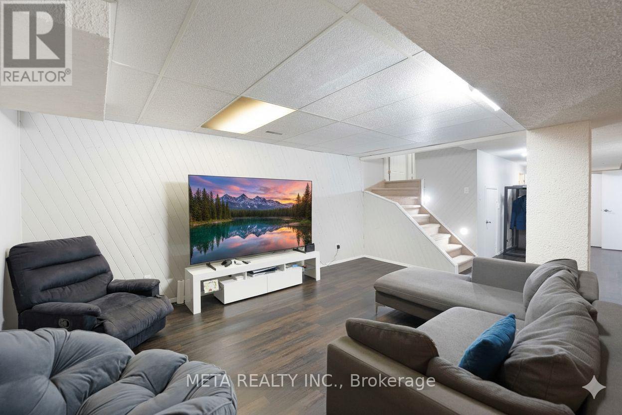 12 HEAVER DRIVE - 28