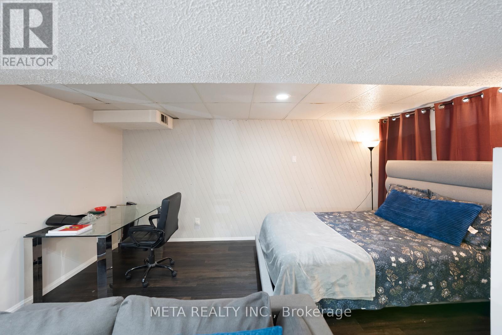 12 HEAVER DRIVE - 30