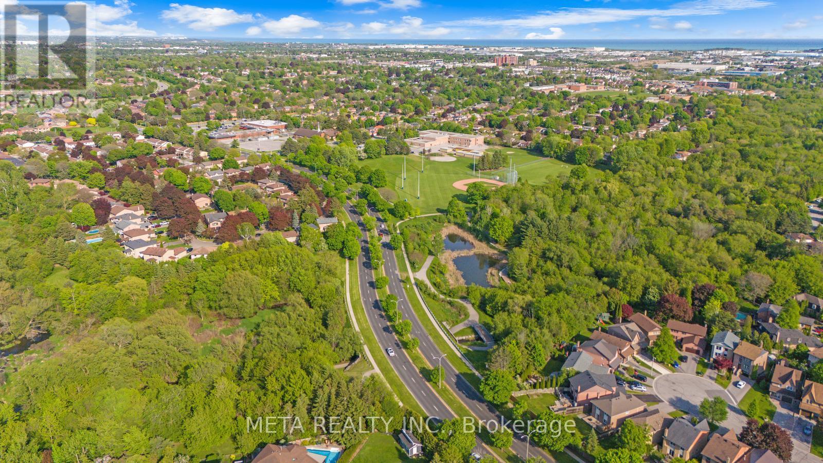 12 HEAVER DRIVE - 39