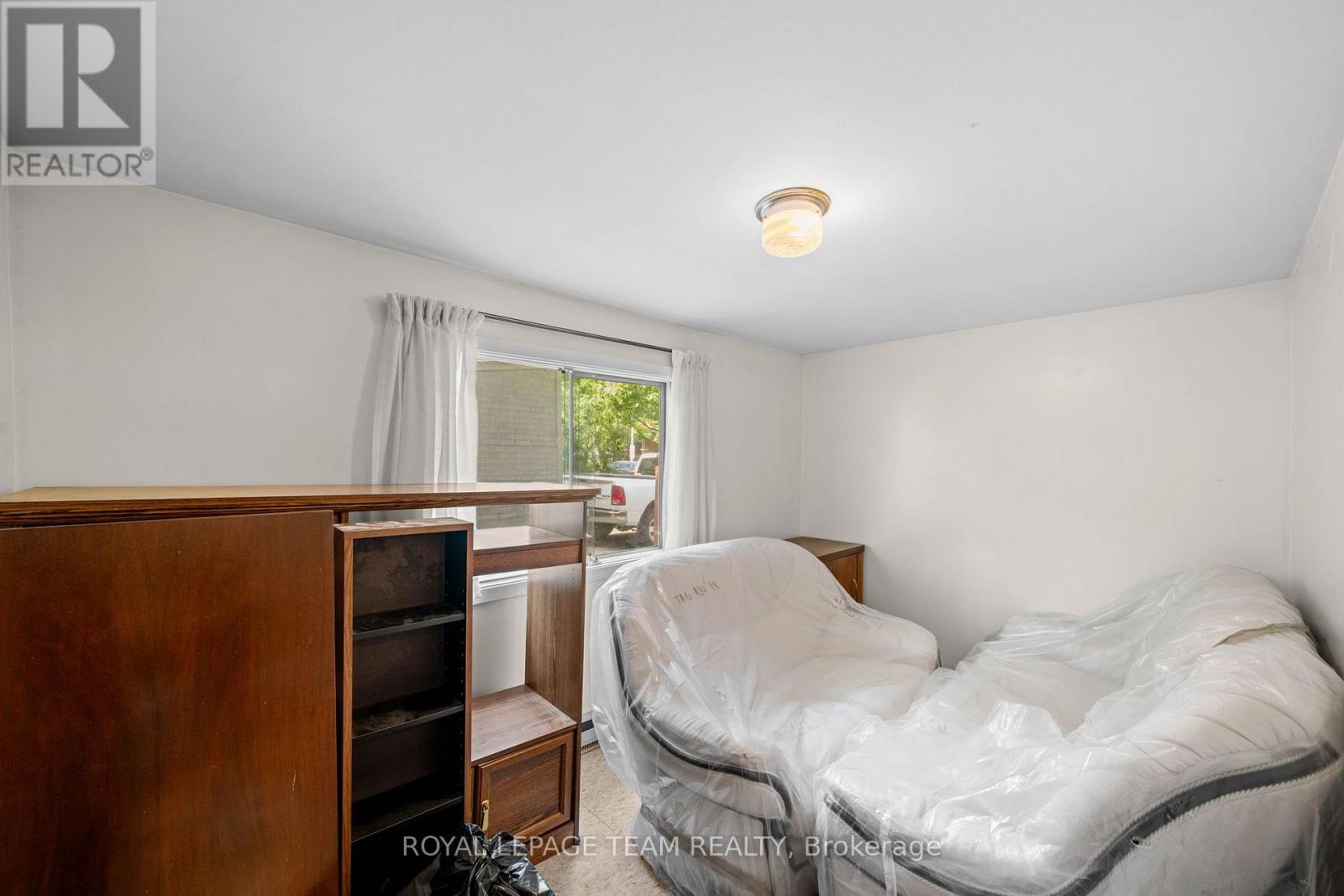 183-185 BELMONT AVENUE, Ottawa. Luxury613. By Peter Sagos - Image 16
