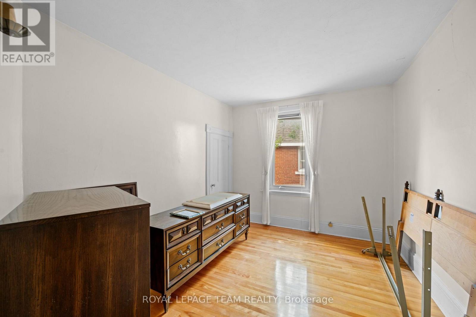 183-185 BELMONT AVENUE, Ottawa. Luxury613. By Peter Sagos - Image 20