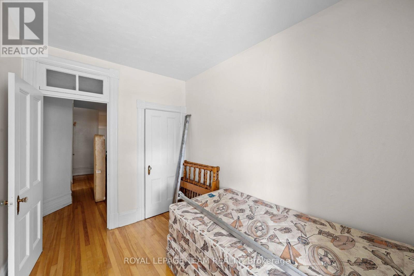 183-185 BELMONT AVENUE, Ottawa. Luxury613. By Peter Sagos - Image 24
