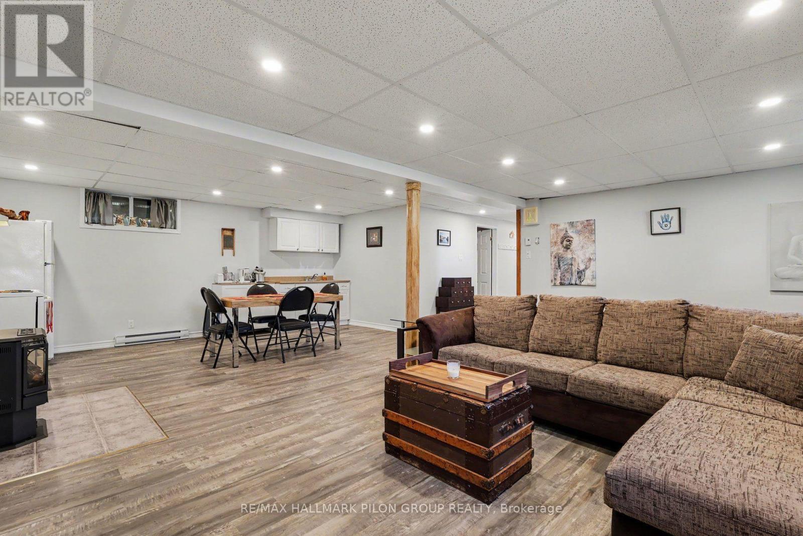 965 COTE STREET - Image 17