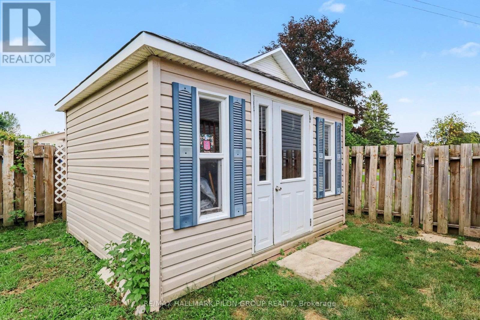 965 COTE STREET - 25