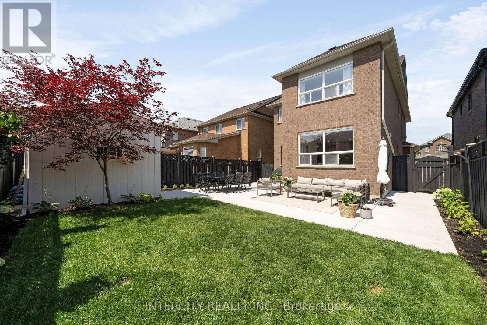 105 VIA CARMINE AVENUE - 31