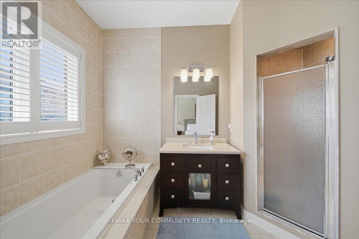 51 TONNER CRESCENT - 22