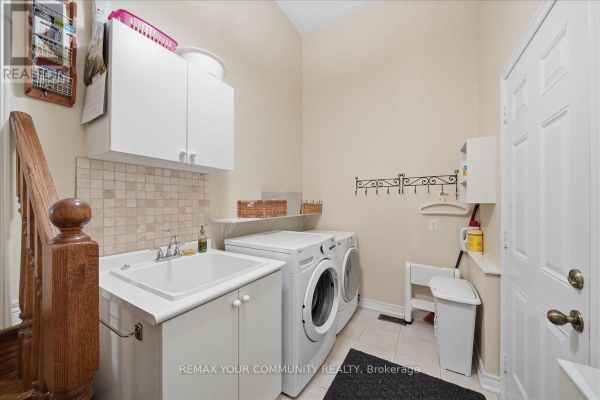 51 TONNER CRESCENT - 30
