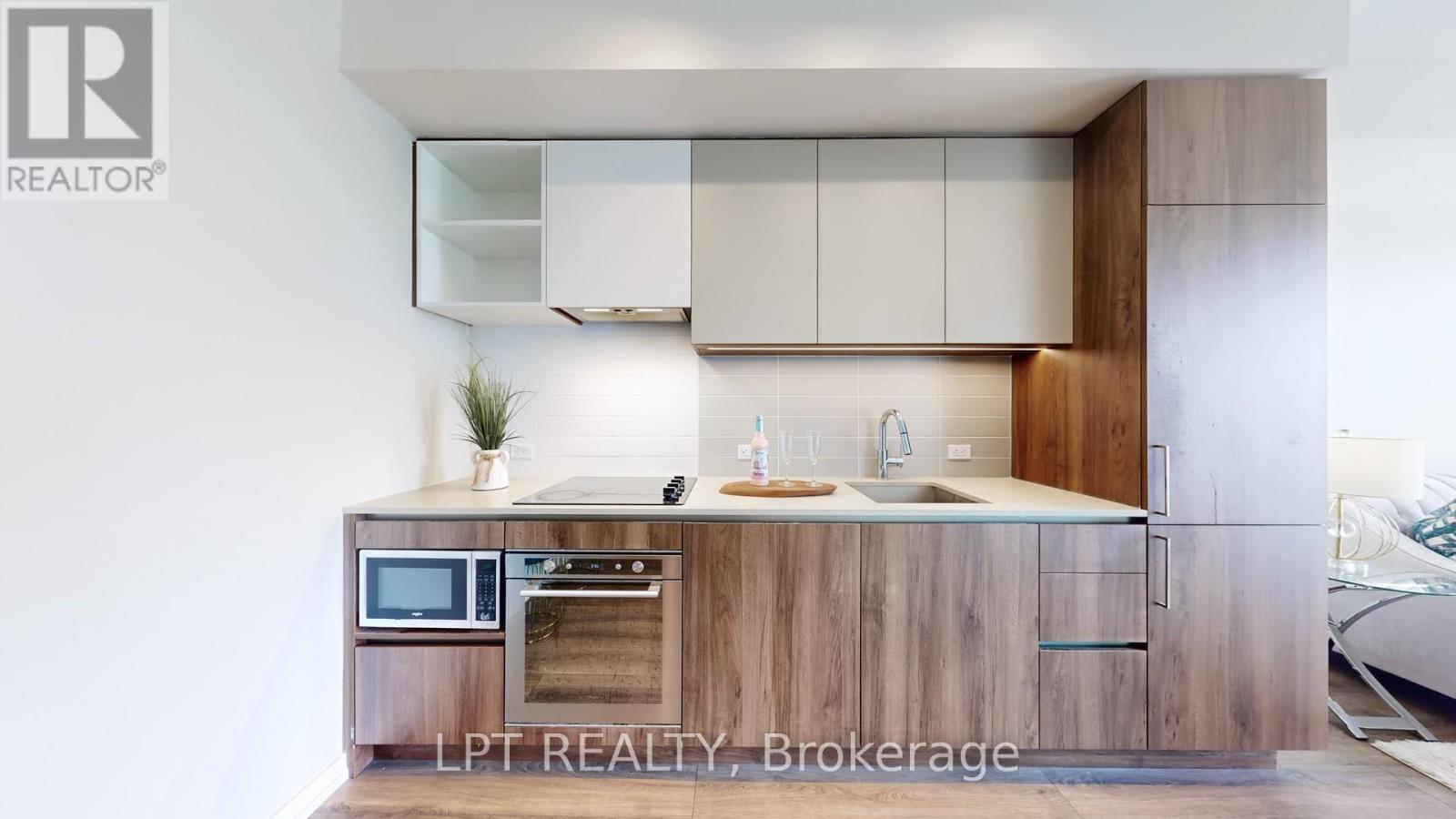 #1611 7890 JANE STREET - 14