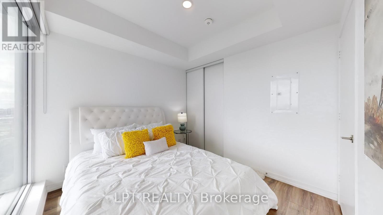 #1611 7890 JANE STREET - 19