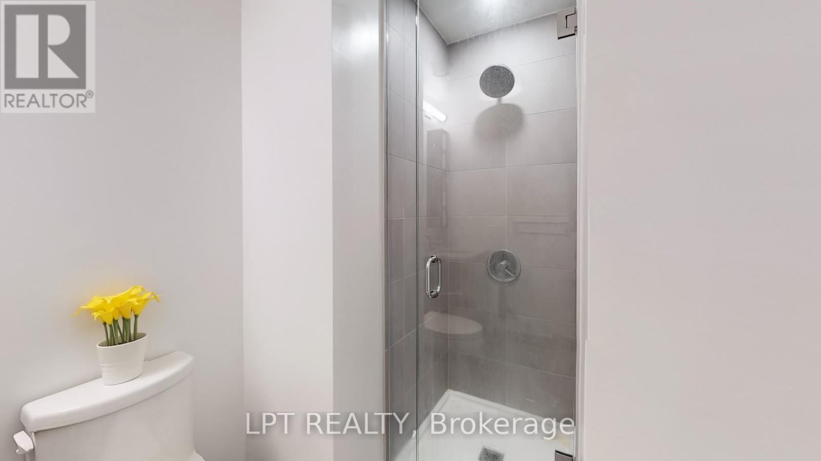 #1611 7890 JANE STREET - 21