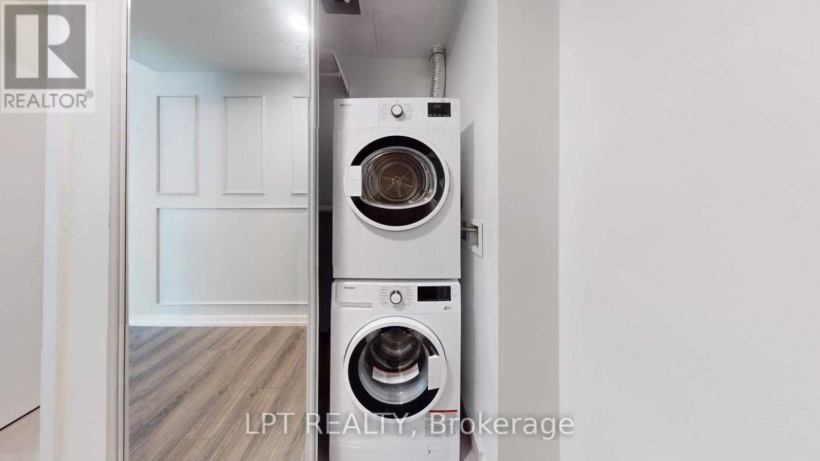 #1611 7890 JANE STREET - 22