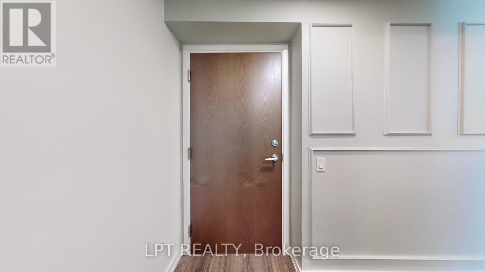 #1611 7890 JANE STREET - 23