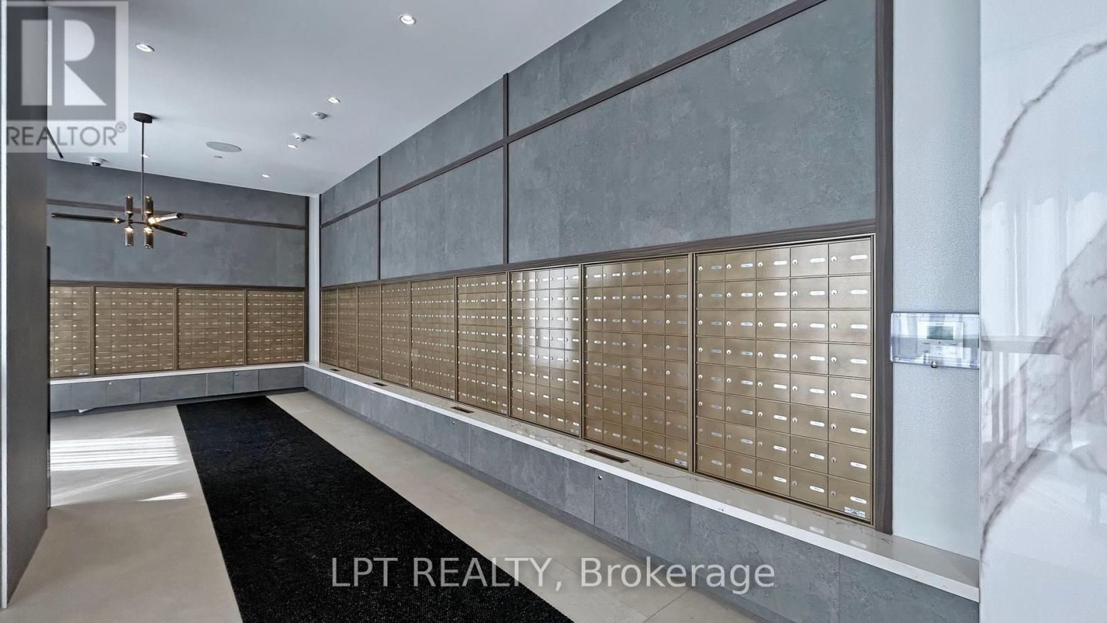 #1611 7890 JANE STREET - 35