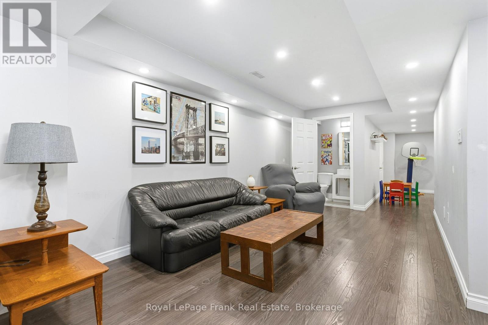 1340 WADEBRIDGE CRESCENT - 17