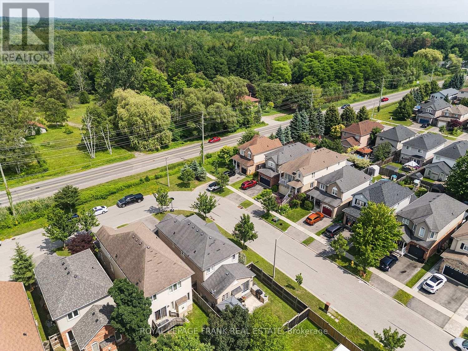 1340 WADEBRIDGE CRESCENT - 36