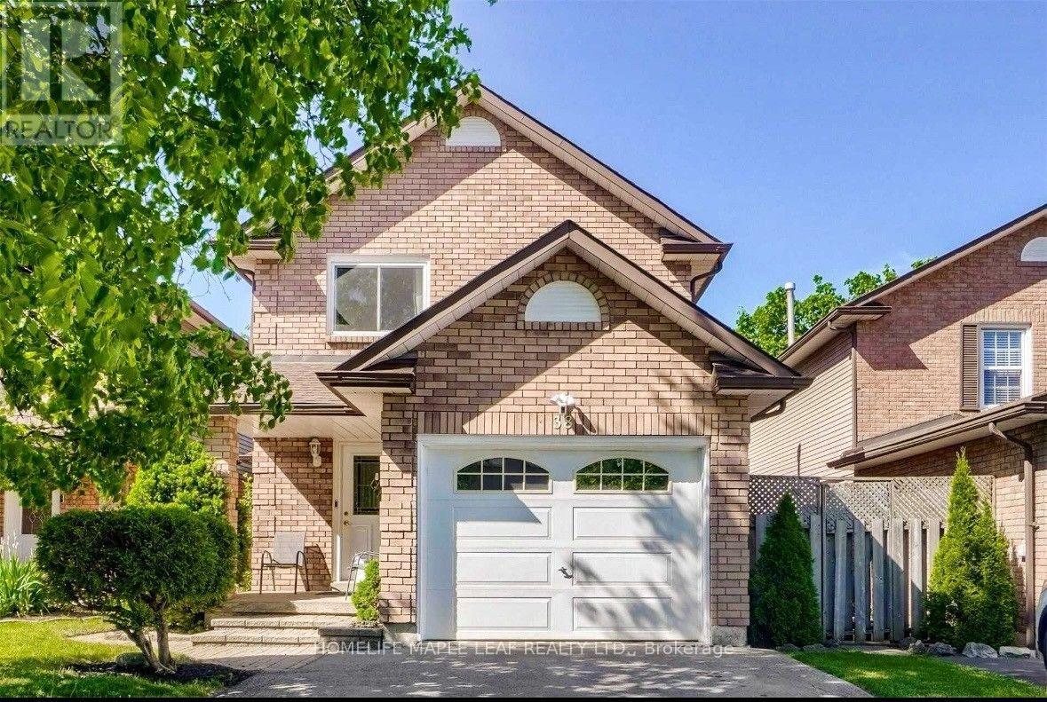 38 MARA CRESCENT - 1