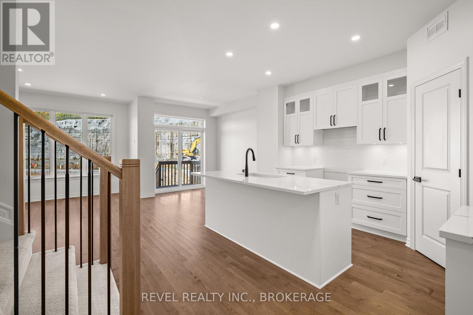 332 DOCKSIDE DRIVE - 5