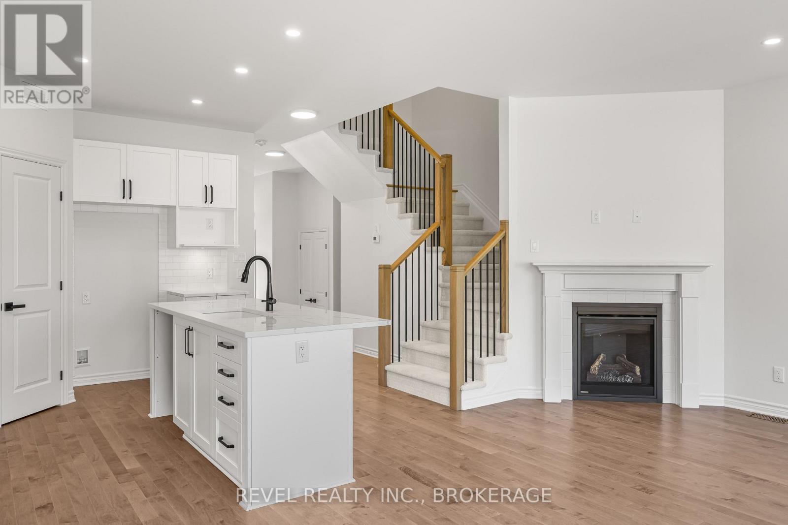 332 DOCKSIDE DRIVE - 7