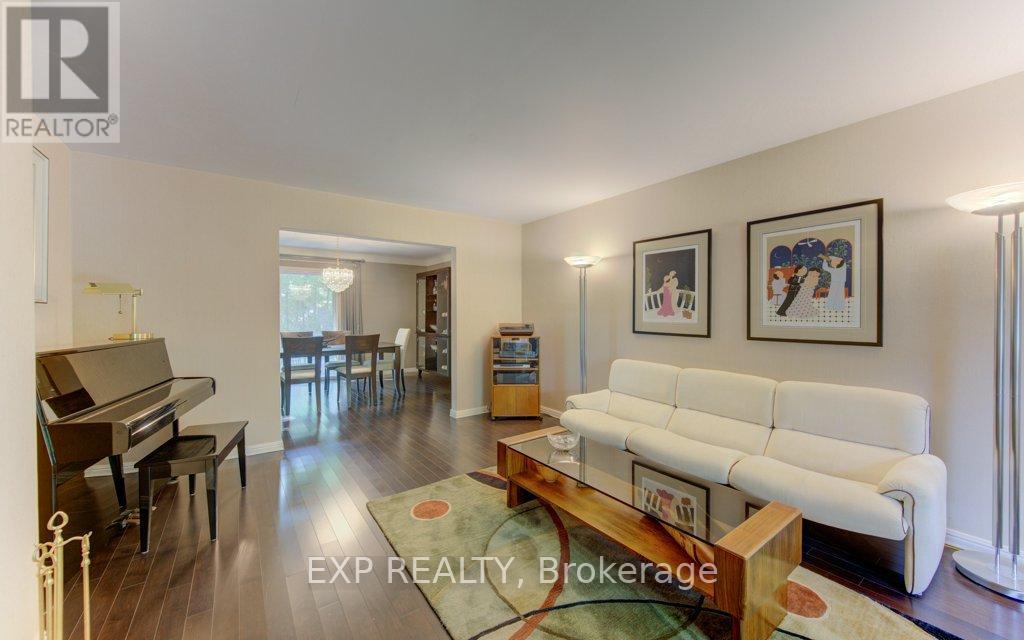 318 SHAKESPEARE PLACE - Image 11