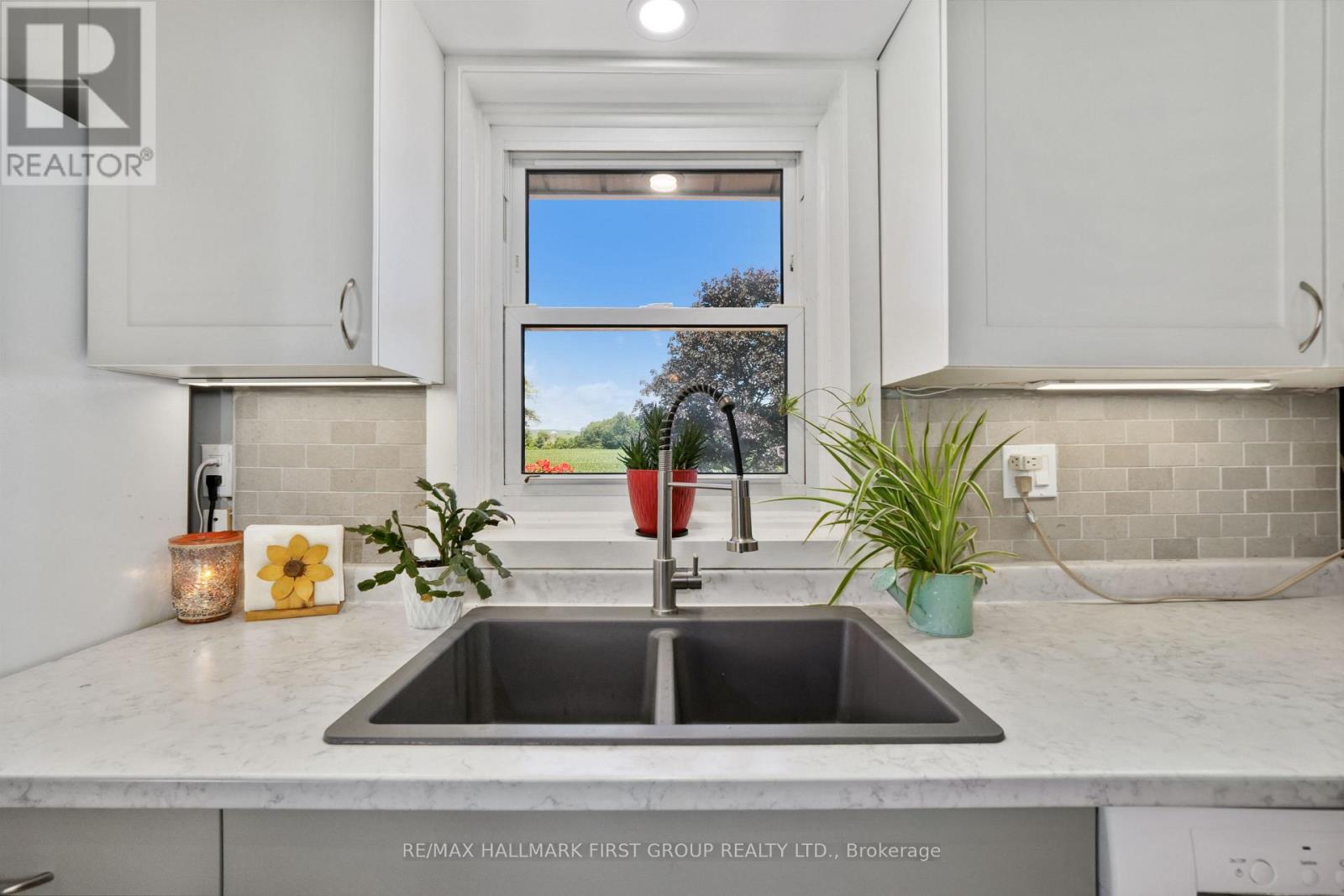 7638 TELEPHONE ROAD - Image 15