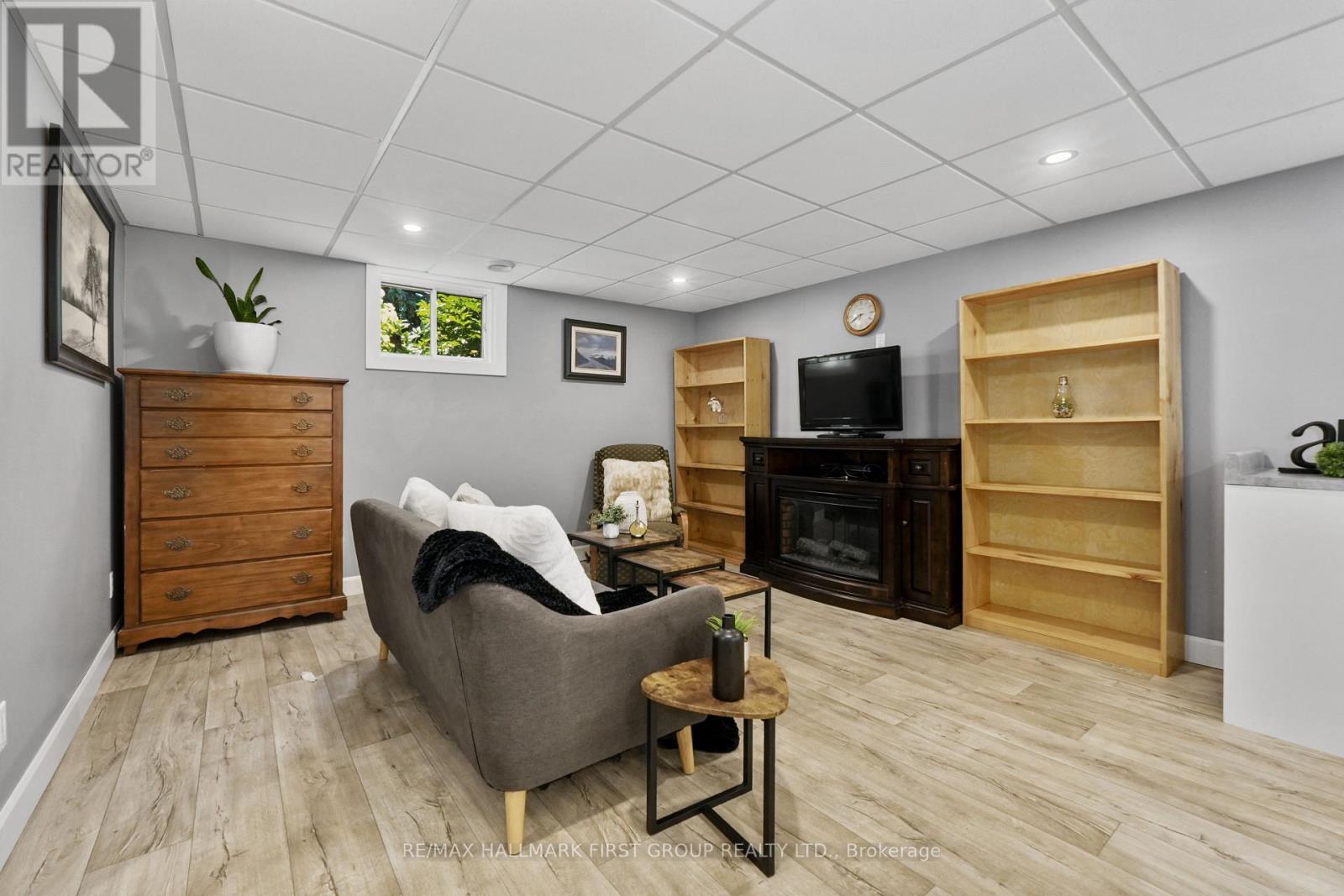 7638 TELEPHONE ROAD - Image 26