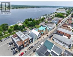 1723 Water Street, photo 22