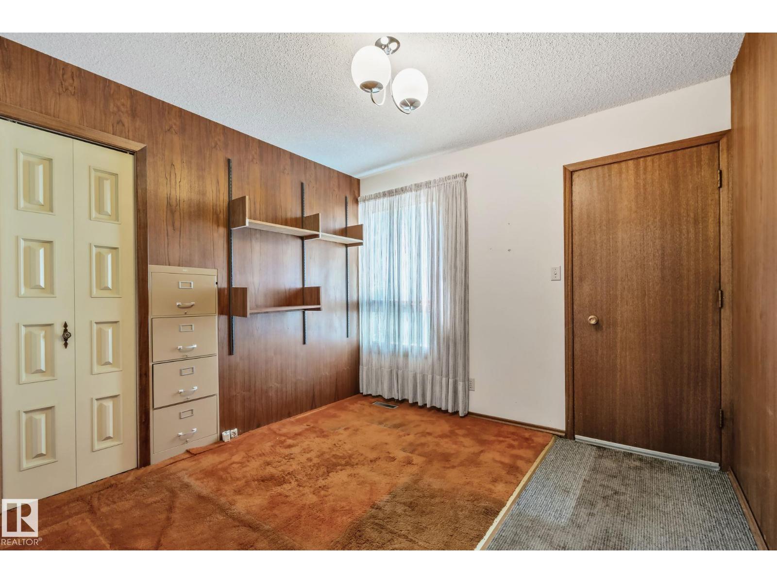10904 40A AV NW - 26