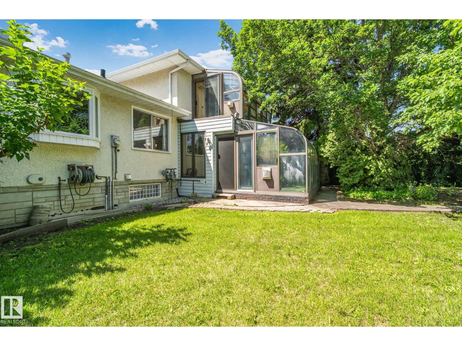 10904 40A AV NW - 51