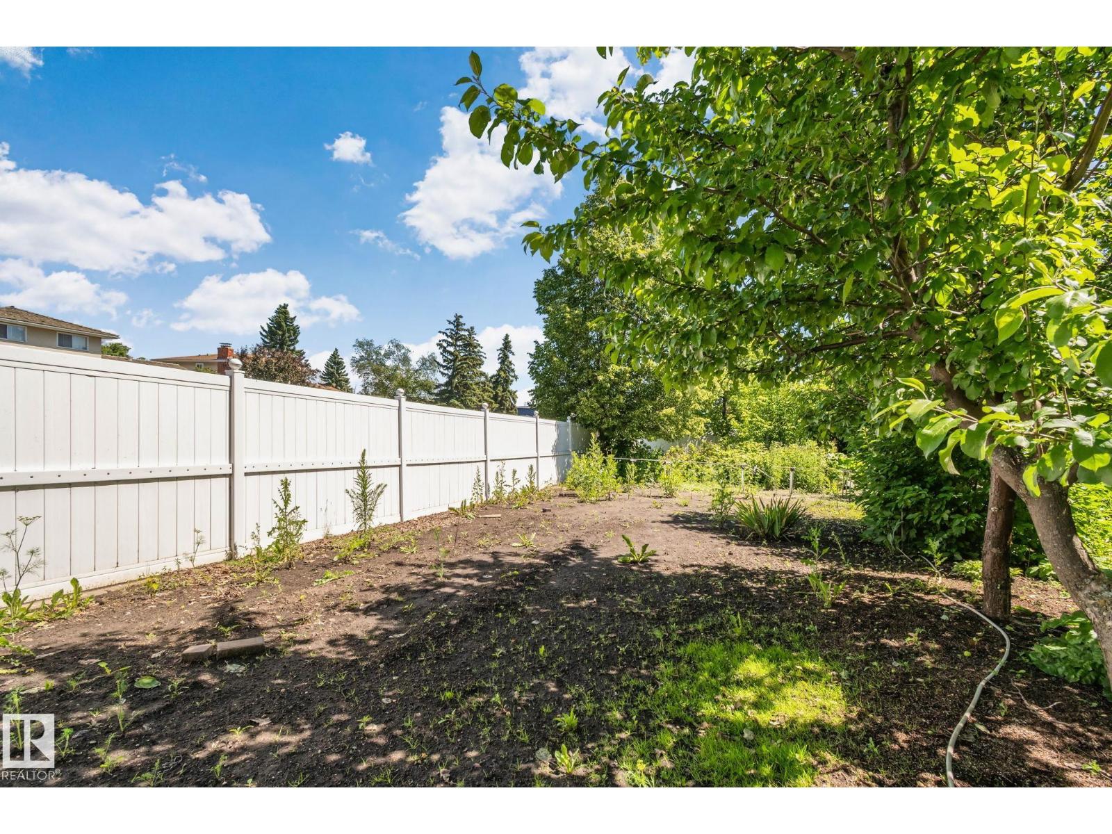 10904 40A AV NW - 55