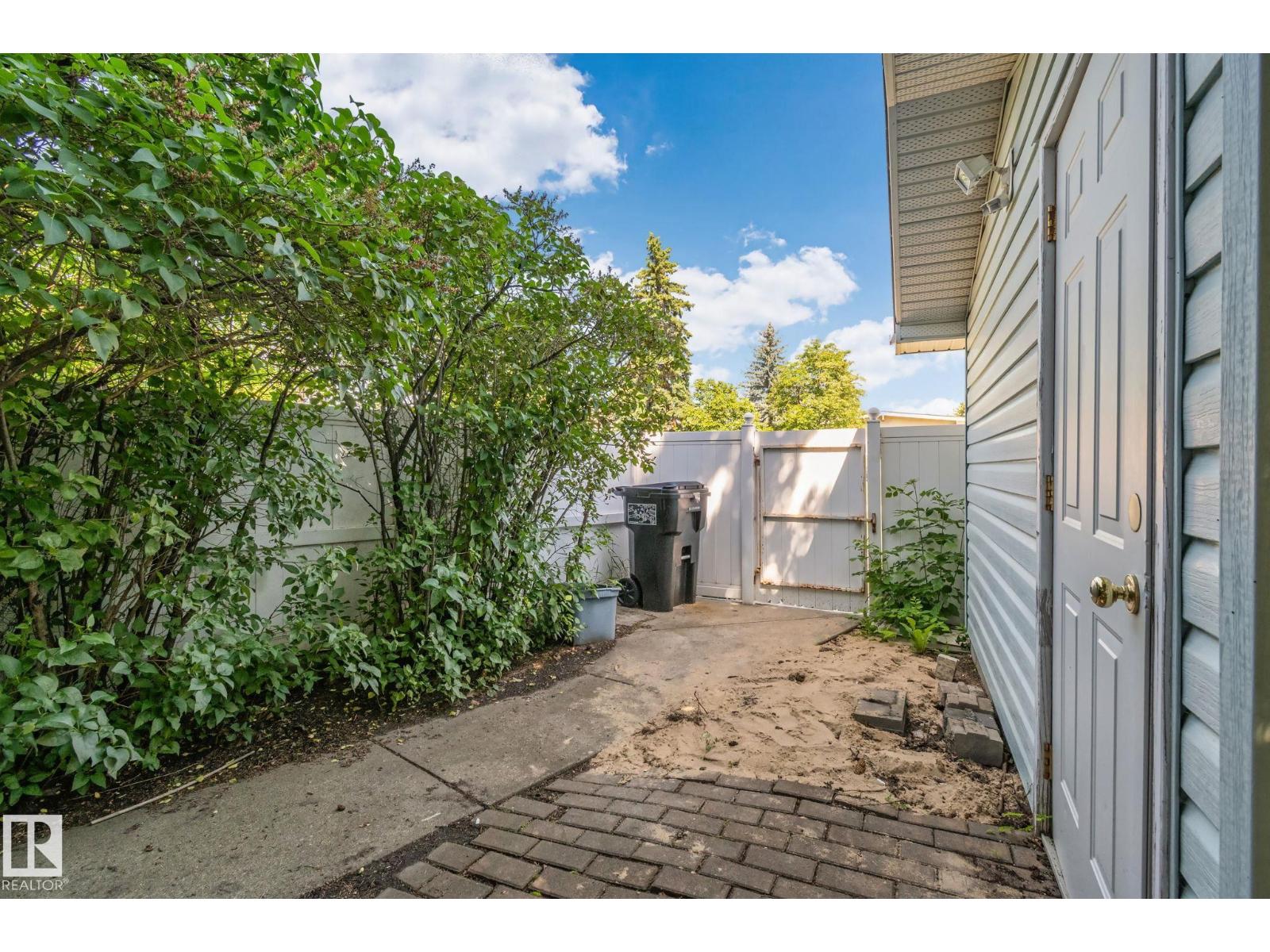 10904 40A AV NW - 57