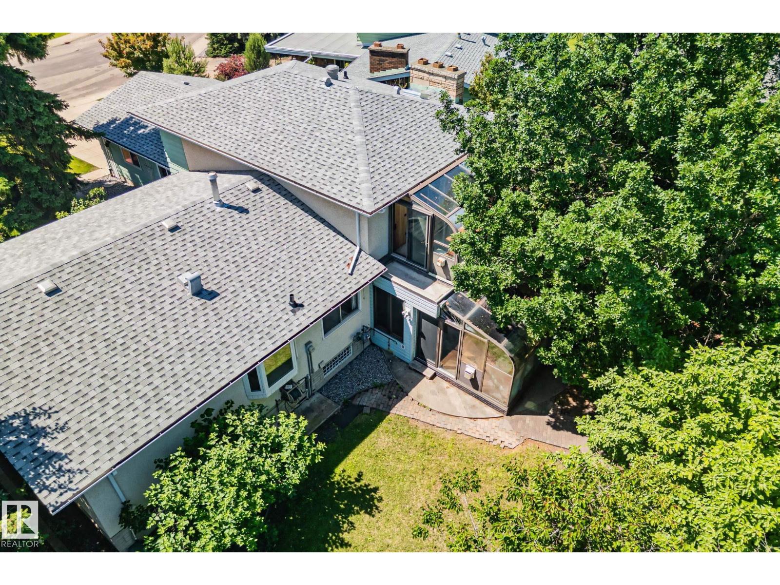 10904 40A AV NW - 61
